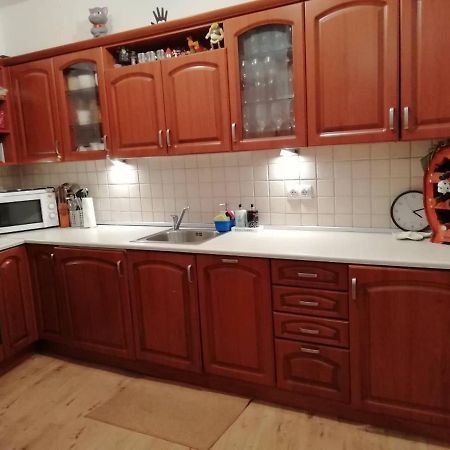 Къща В Центъра На Стрелча, Джакузи С Минерална Вода Bagian luar foto